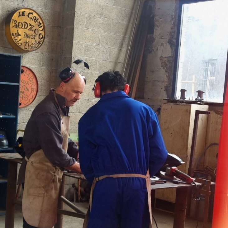 Atelier de construction métal avec La Zankà et des jeunes sottevillais de Ludocité.
